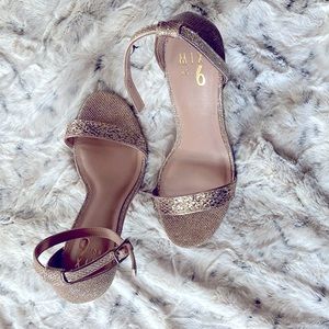 Mix no. 6 strap open toe heel, glittery, 7.5